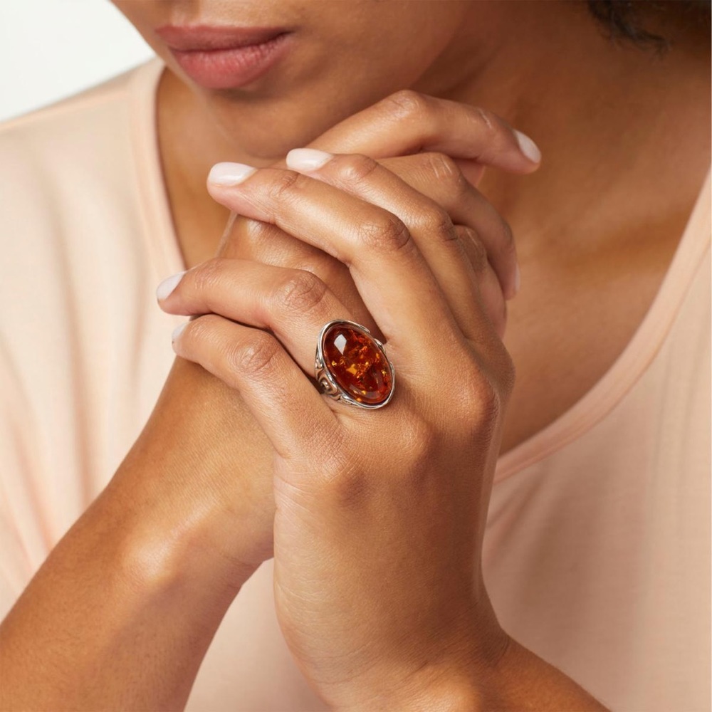AMBER EXTRAORDINAIRE Oval Amber Sterling Silver Ring (in Cognac - Size 5)